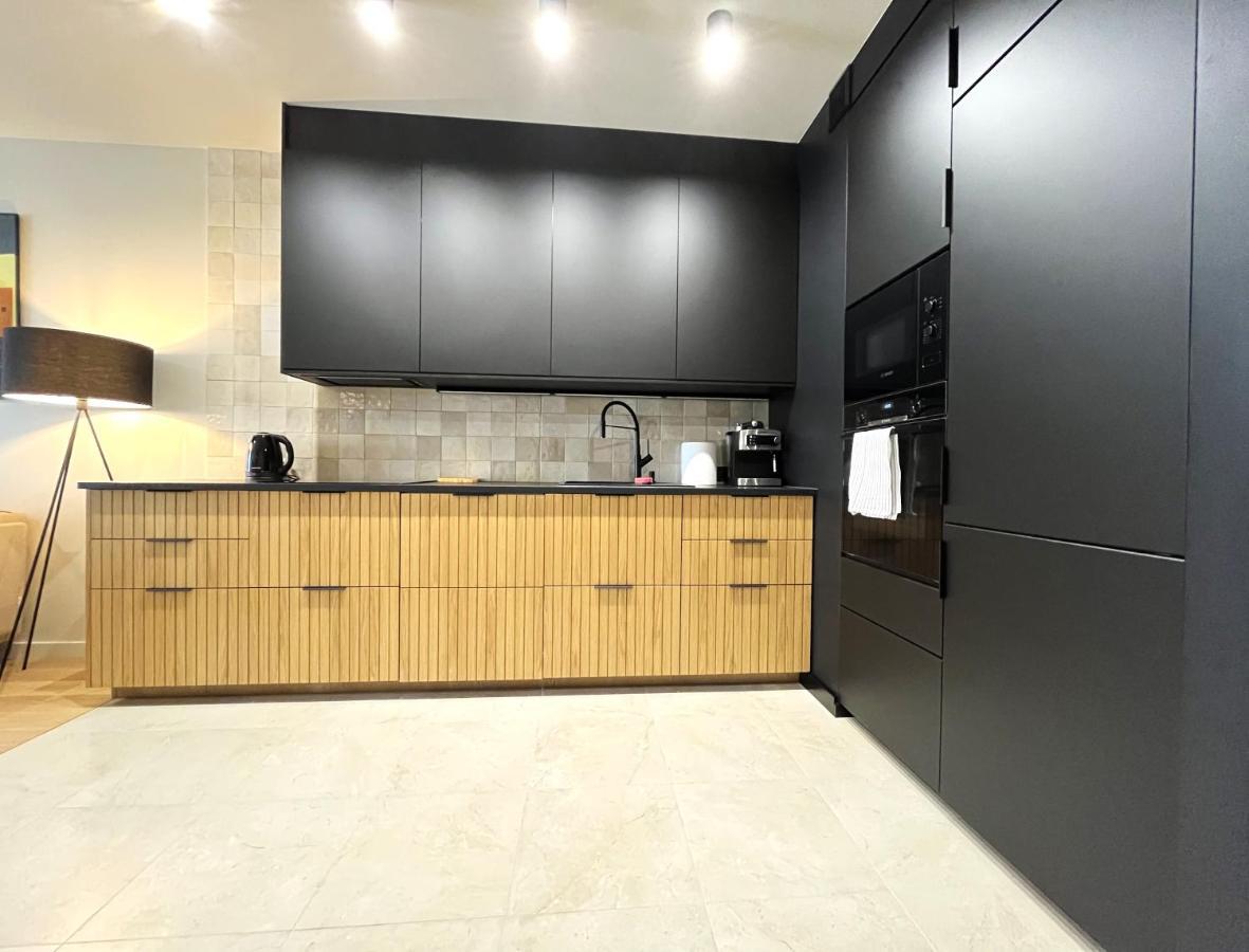 Wyszynskiego Apartment - Self Check-In 20H - Parking &Lift 브로츠와프 외부 사진